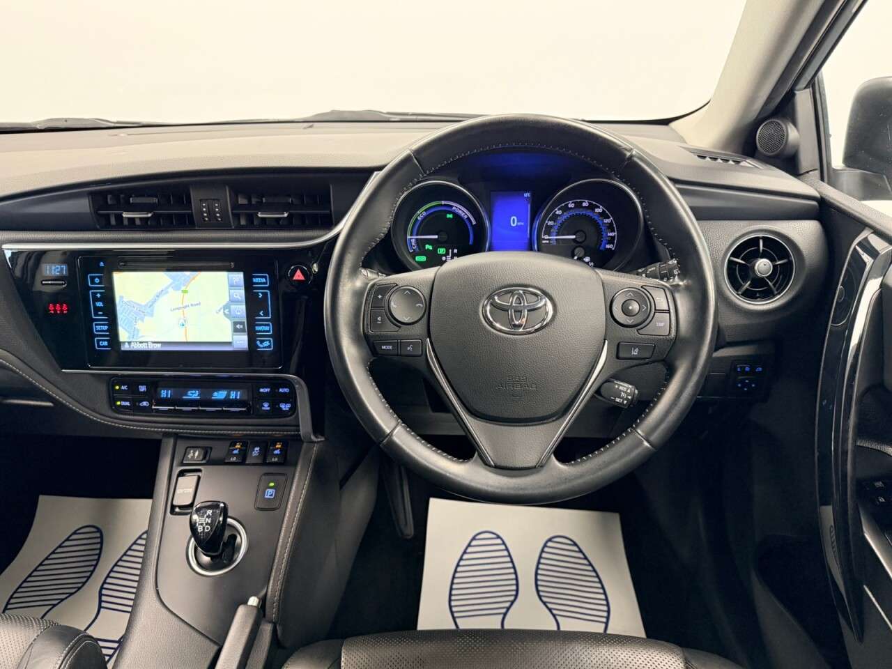 2018 TOYOTA AURIS 2018 TOYOTA AURIS