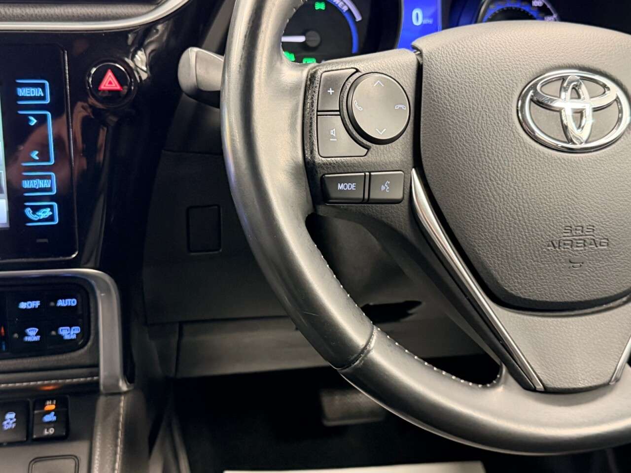 2018 TOYOTA AURIS 2018 TOYOTA AURIS