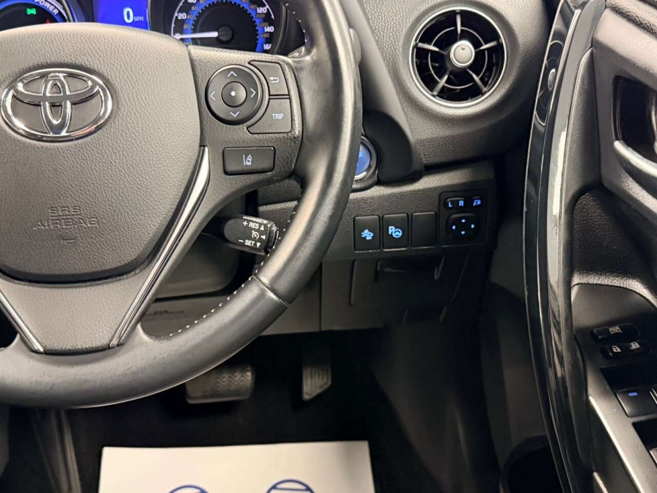 2018 TOYOTA AURIS 2018 TOYOTA AURIS