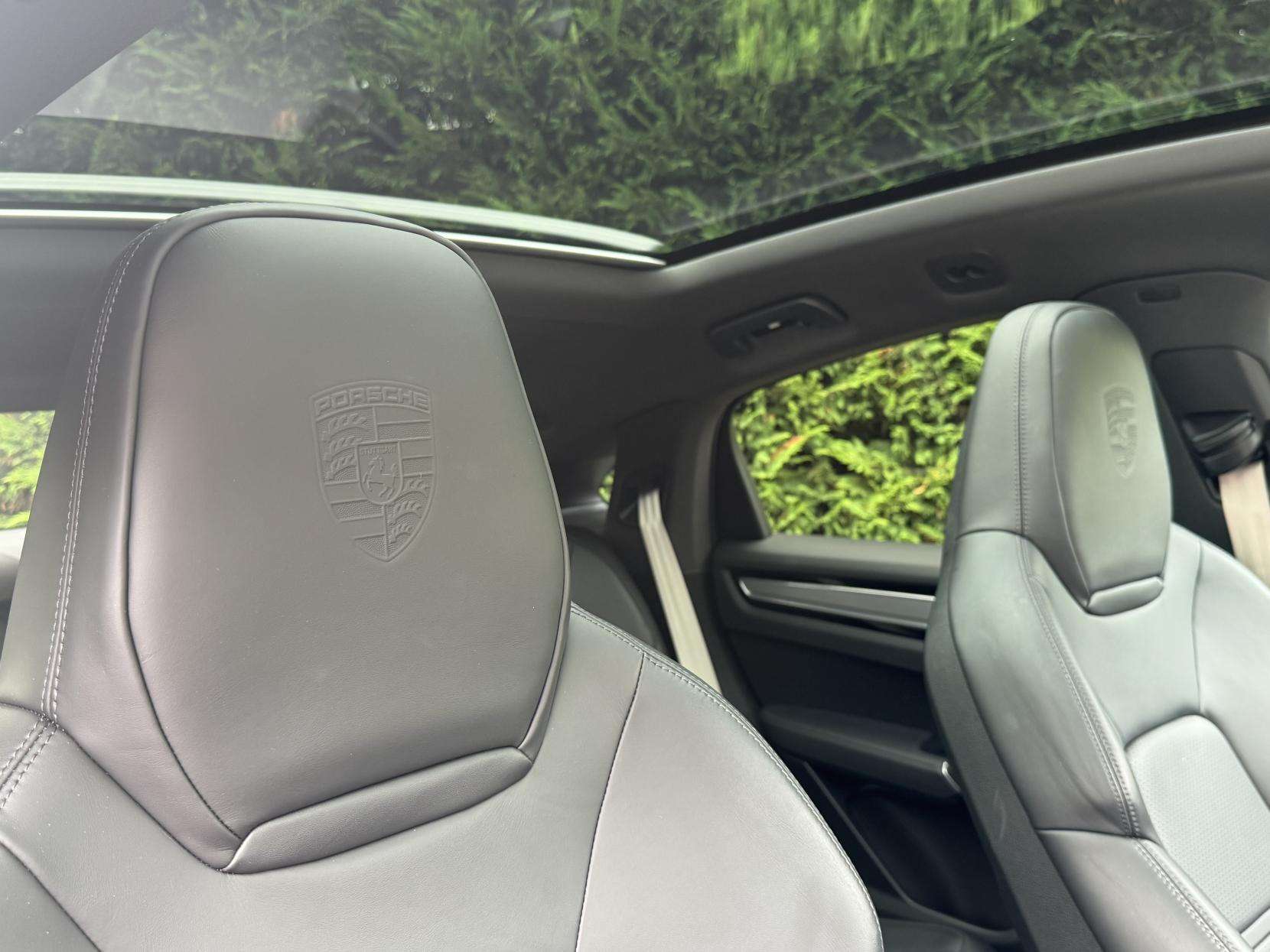 2023 PORSCHE CAYENNE 2023 PORSCHE CAYENNE