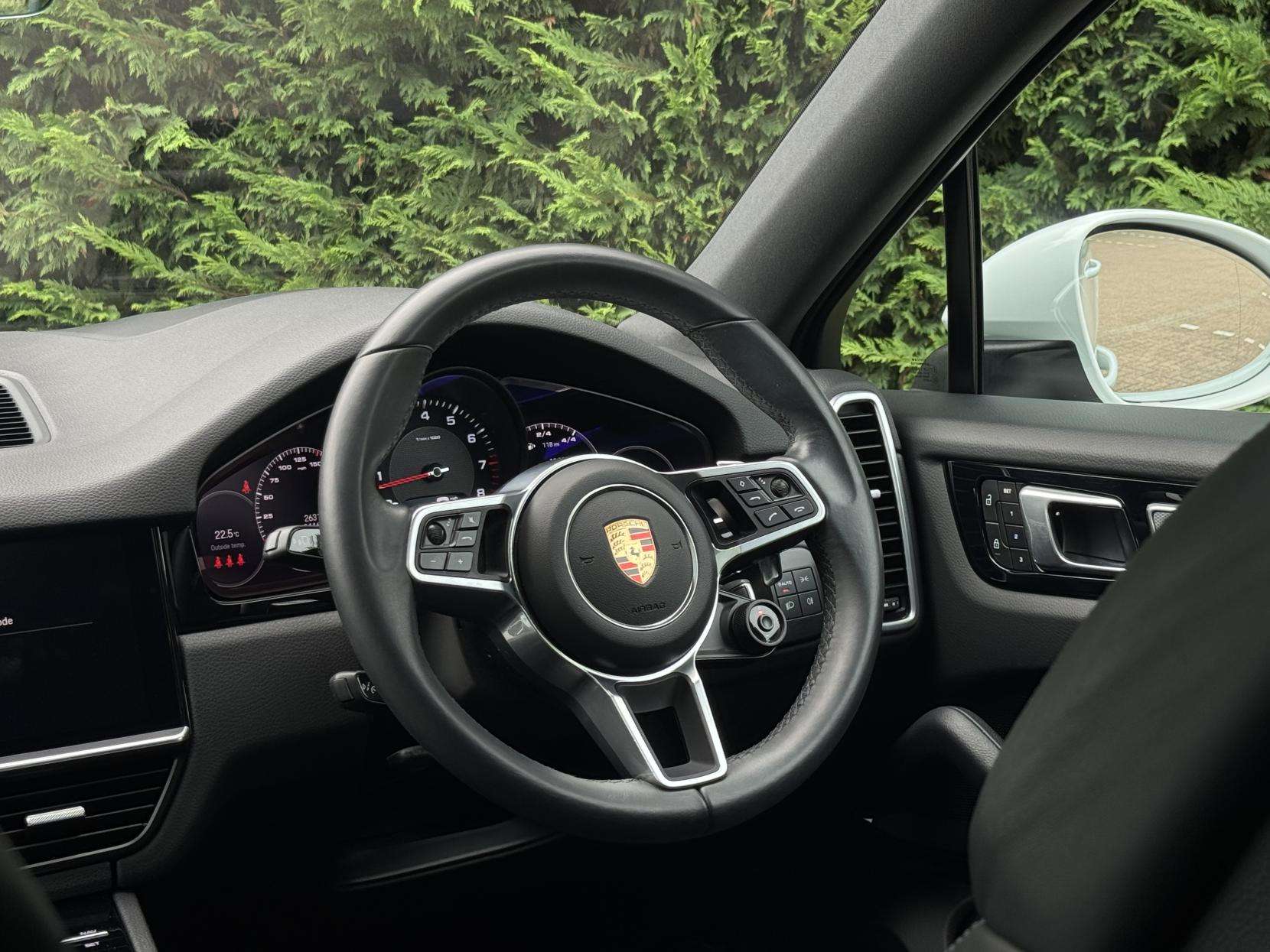 2023 PORSCHE CAYENNE 2023 PORSCHE CAYENNE