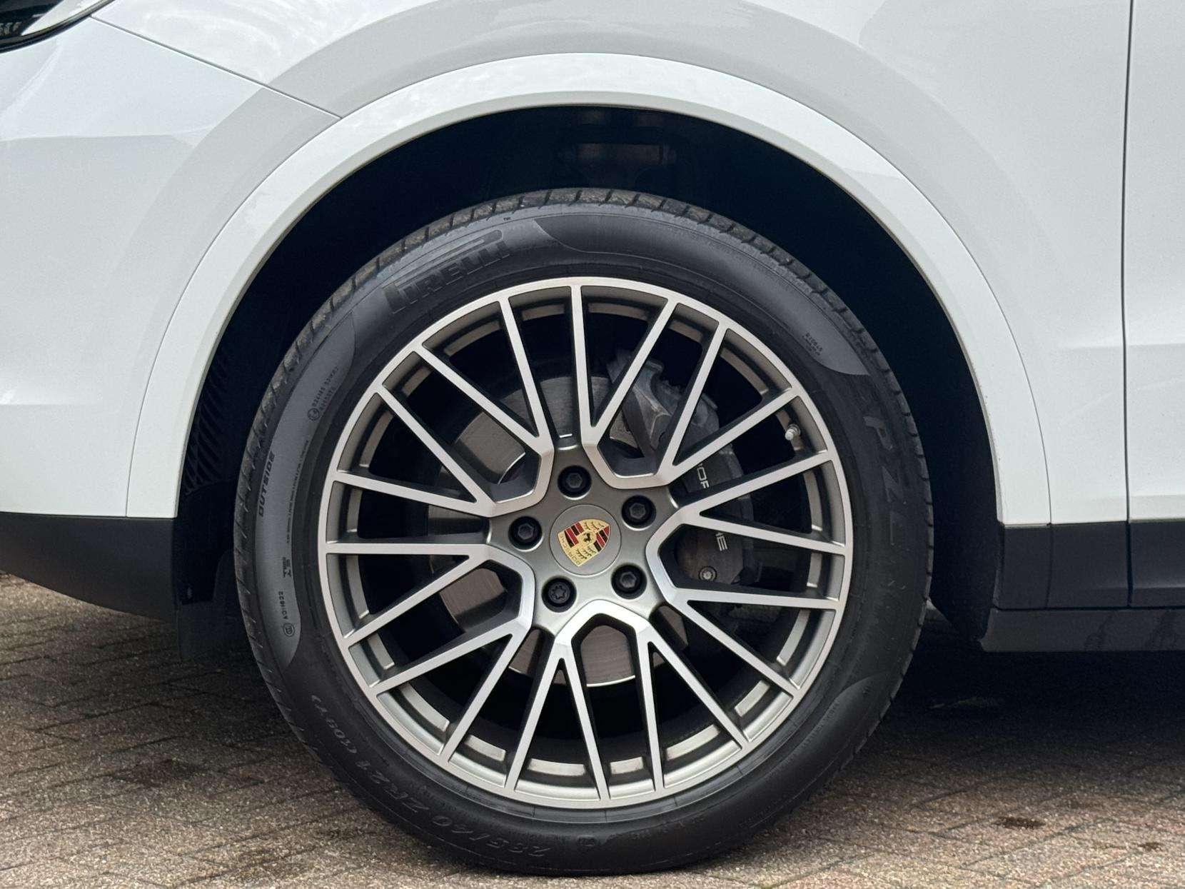 2023 PORSCHE CAYENNE 2023 PORSCHE CAYENNE