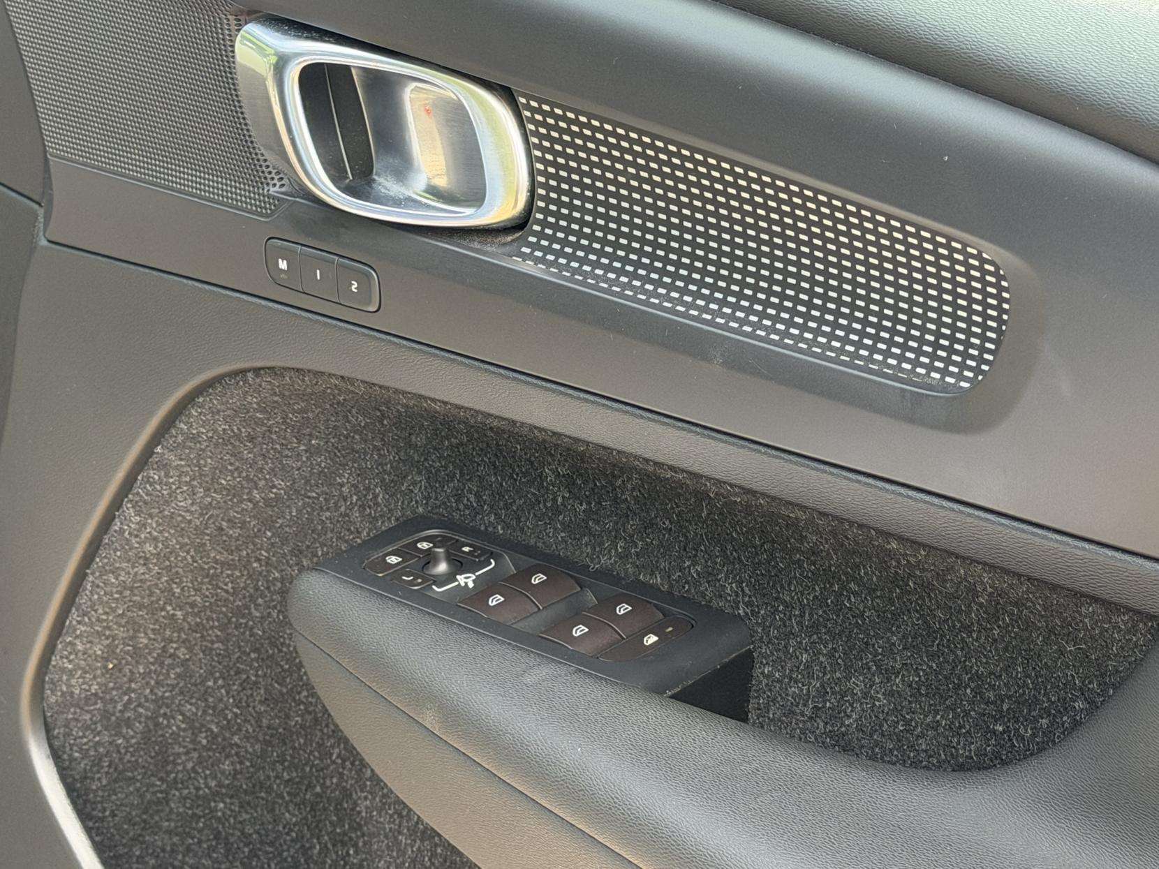 2018 VOLVO XC40 2018 VOLVO XC40