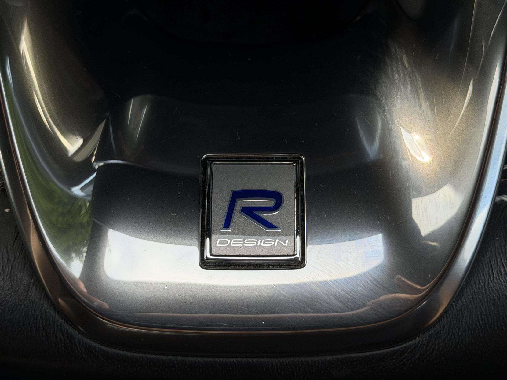 2018 VOLVO XC40 2018 VOLVO XC40