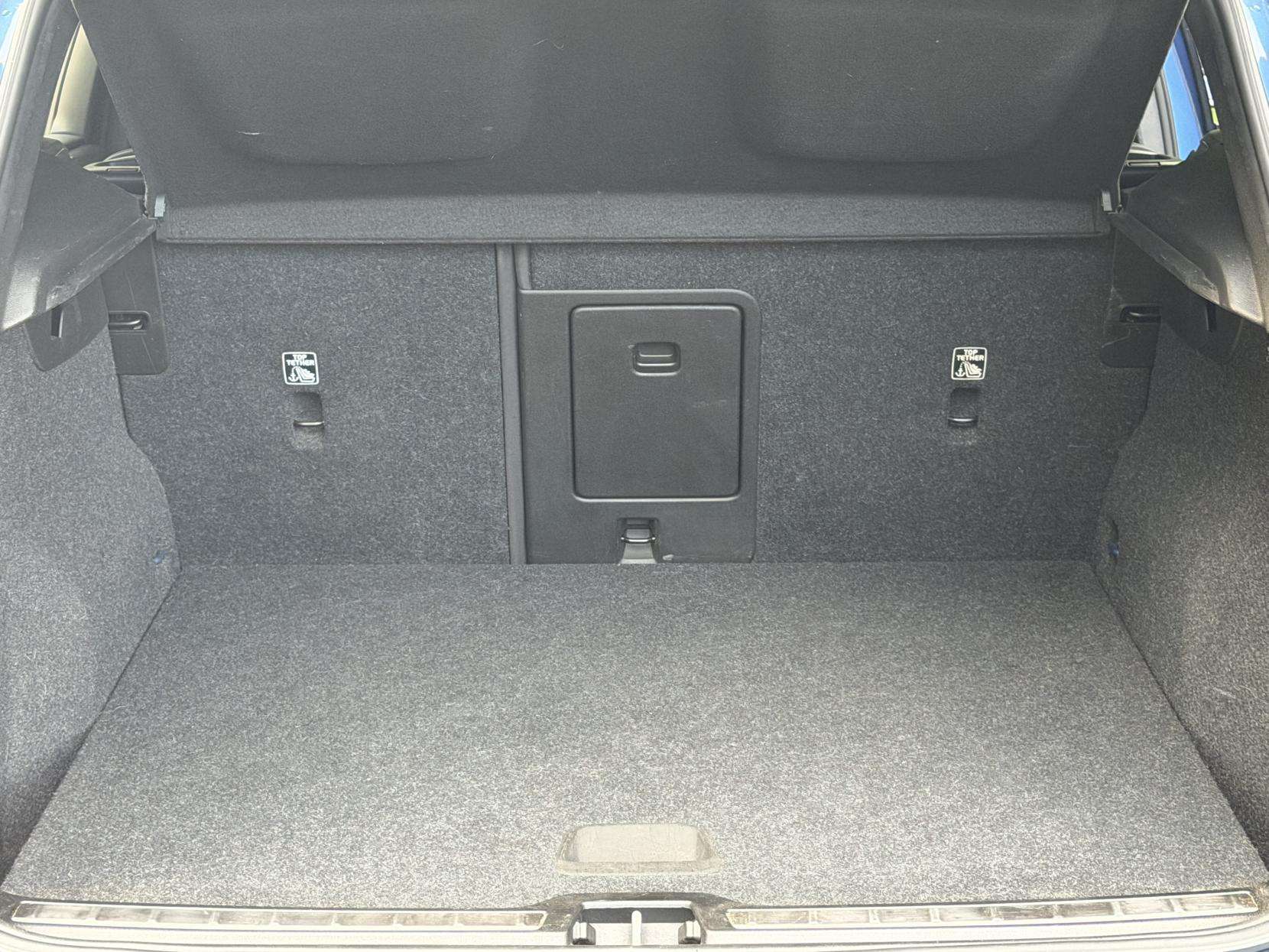 2018 VOLVO XC40 2018 VOLVO XC40