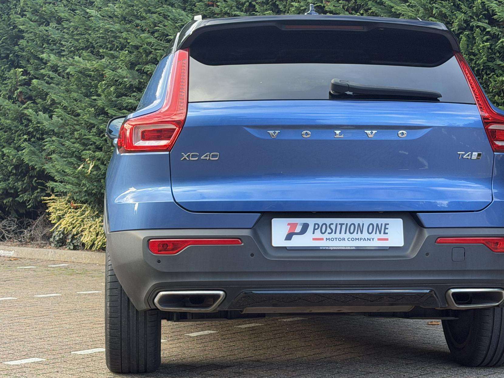 2018 VOLVO XC40 2018 VOLVO XC40