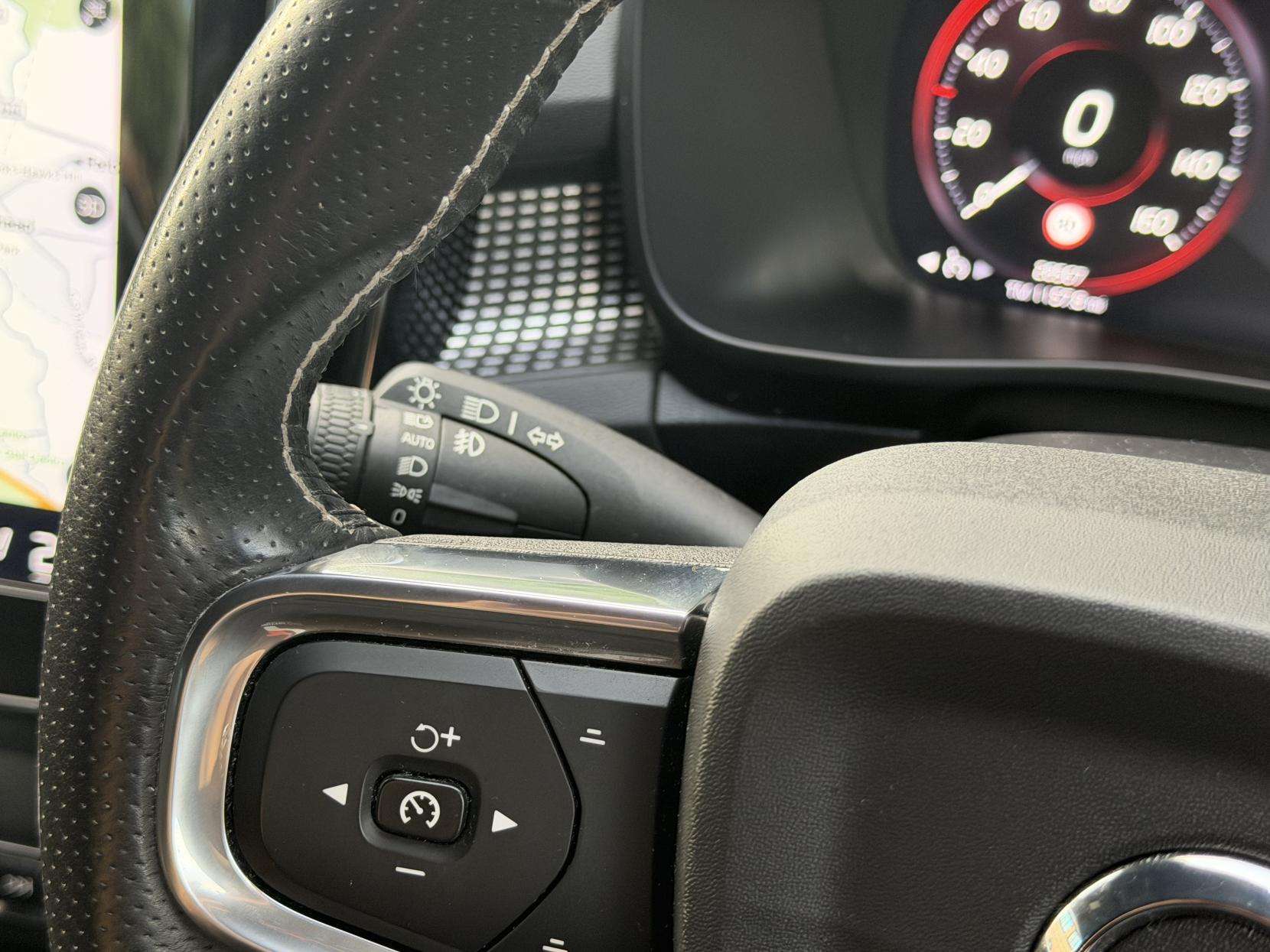 2018 VOLVO XC40 2018 VOLVO XC40