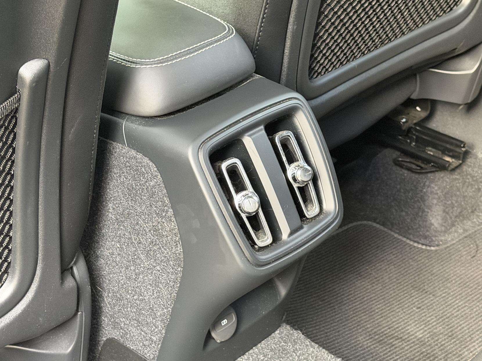 2018 VOLVO XC40 2018 VOLVO XC40