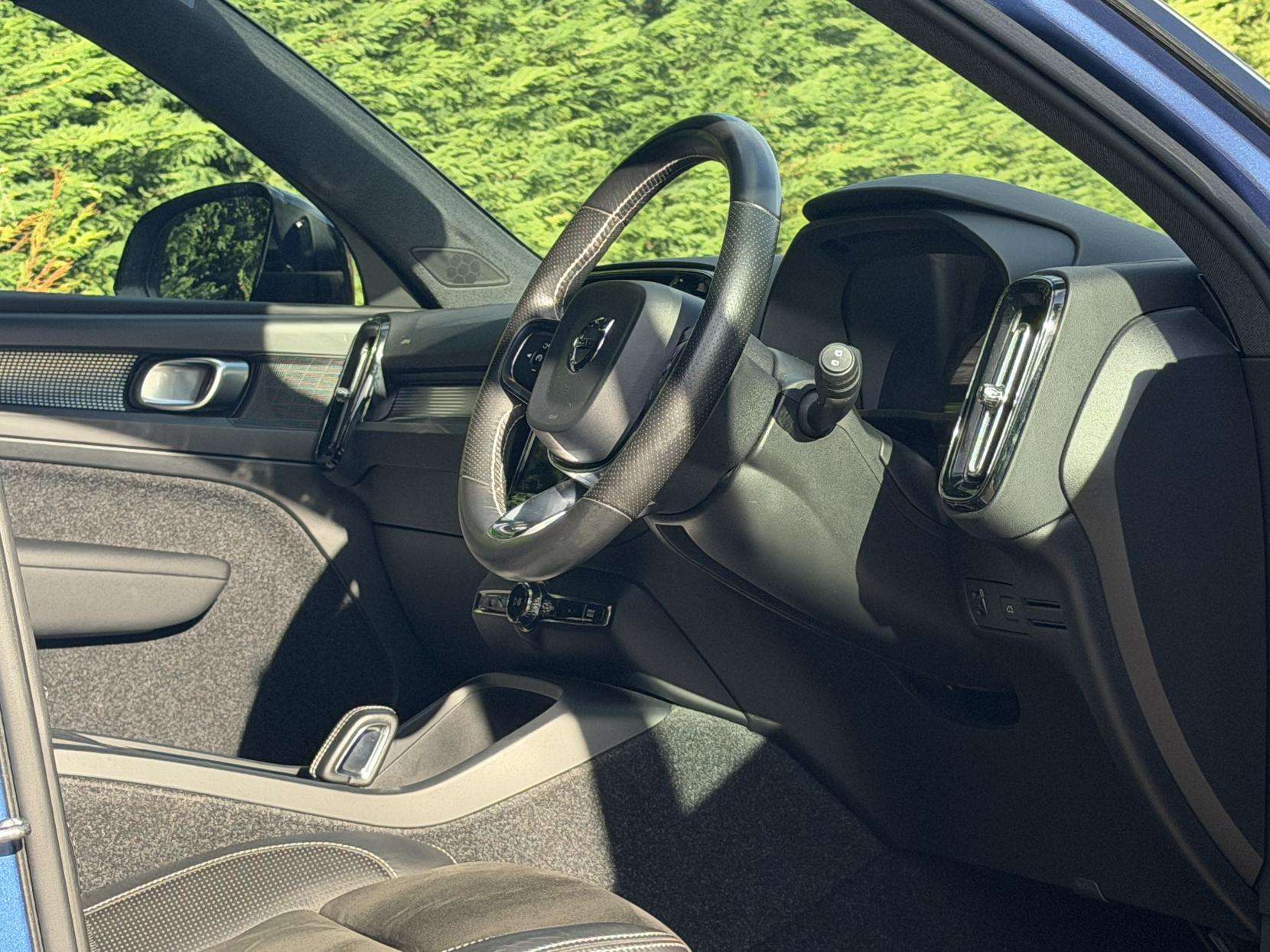 2018 VOLVO XC40 2018 VOLVO XC40