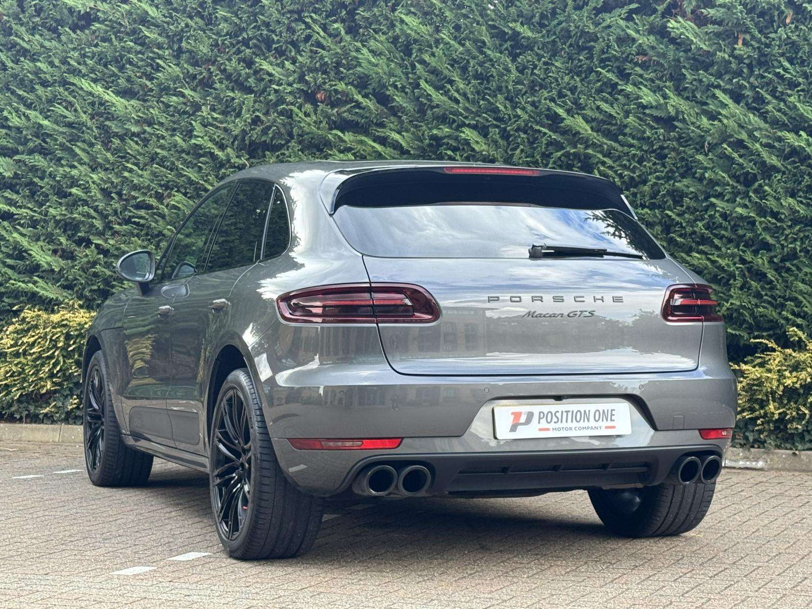 2018 PORSCHE MACAN 2018 PORSCHE MACAN