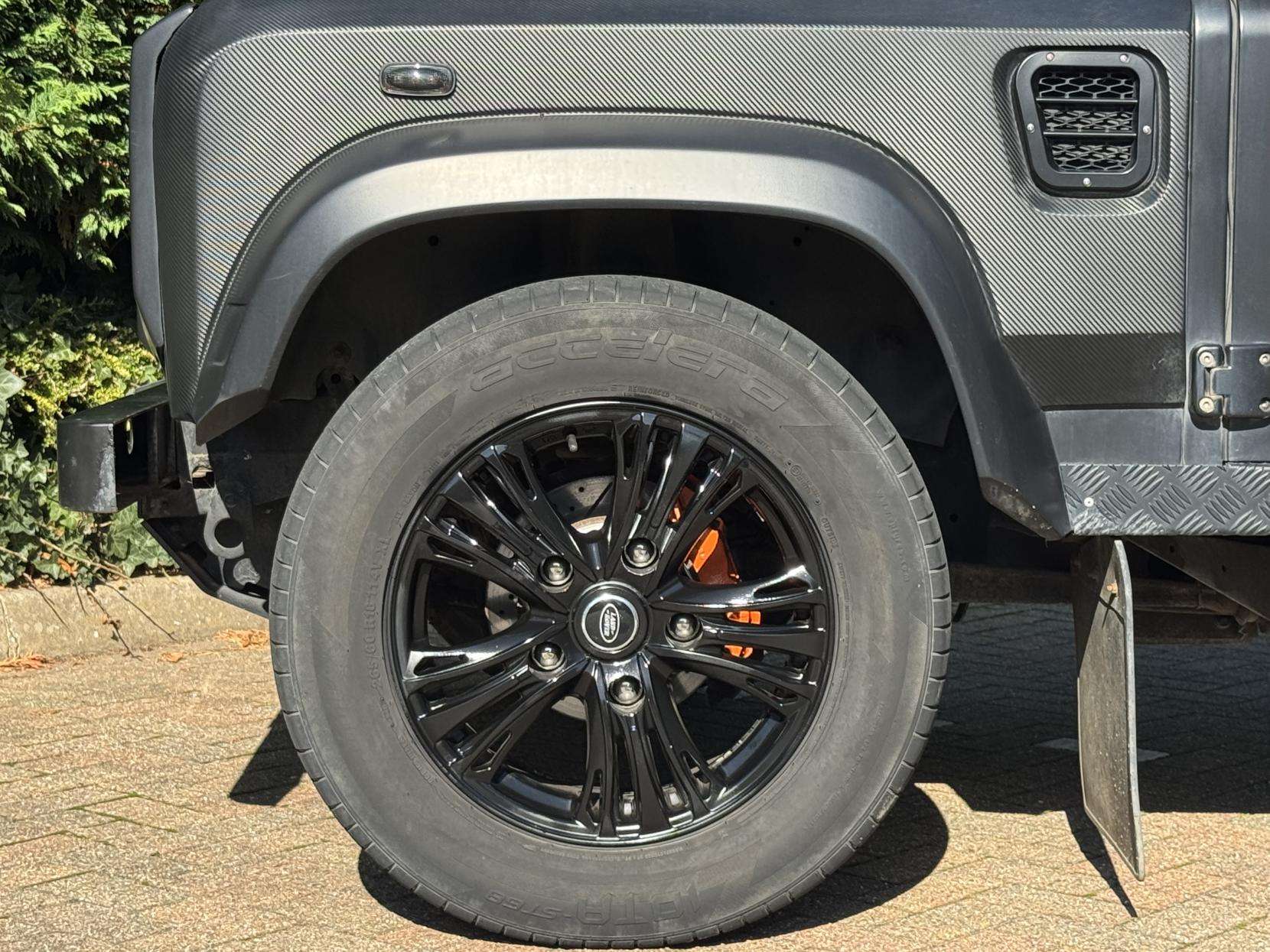 2010 LAND ROVER DEFENDER 90 2010 LAND ROVER DEFENDER 90