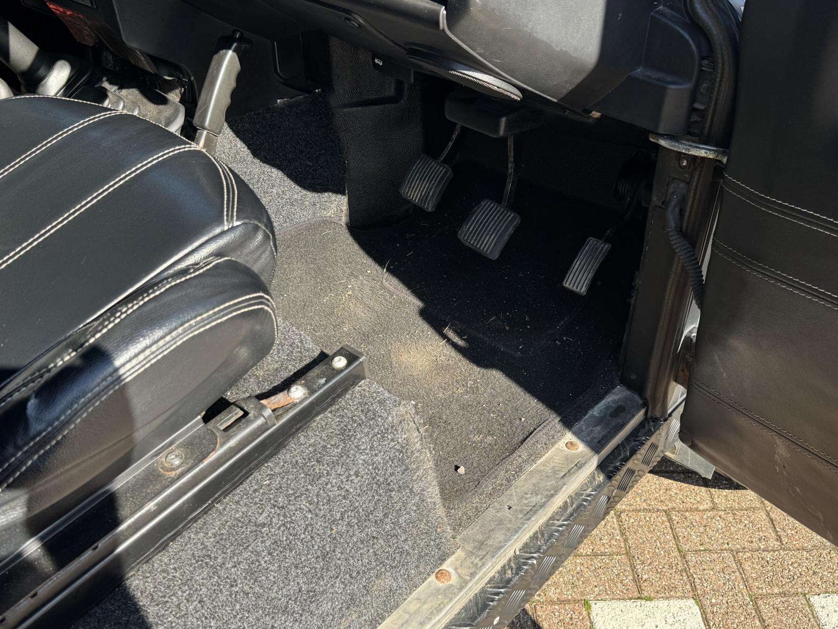 2010 LAND ROVER DEFENDER 90 2010 LAND ROVER DEFENDER 90