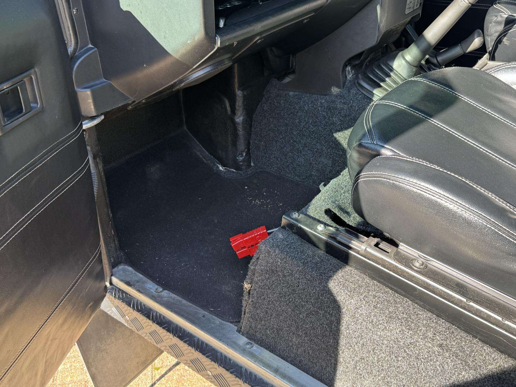 2010 LAND ROVER DEFENDER 90 2010 LAND ROVER DEFENDER 90