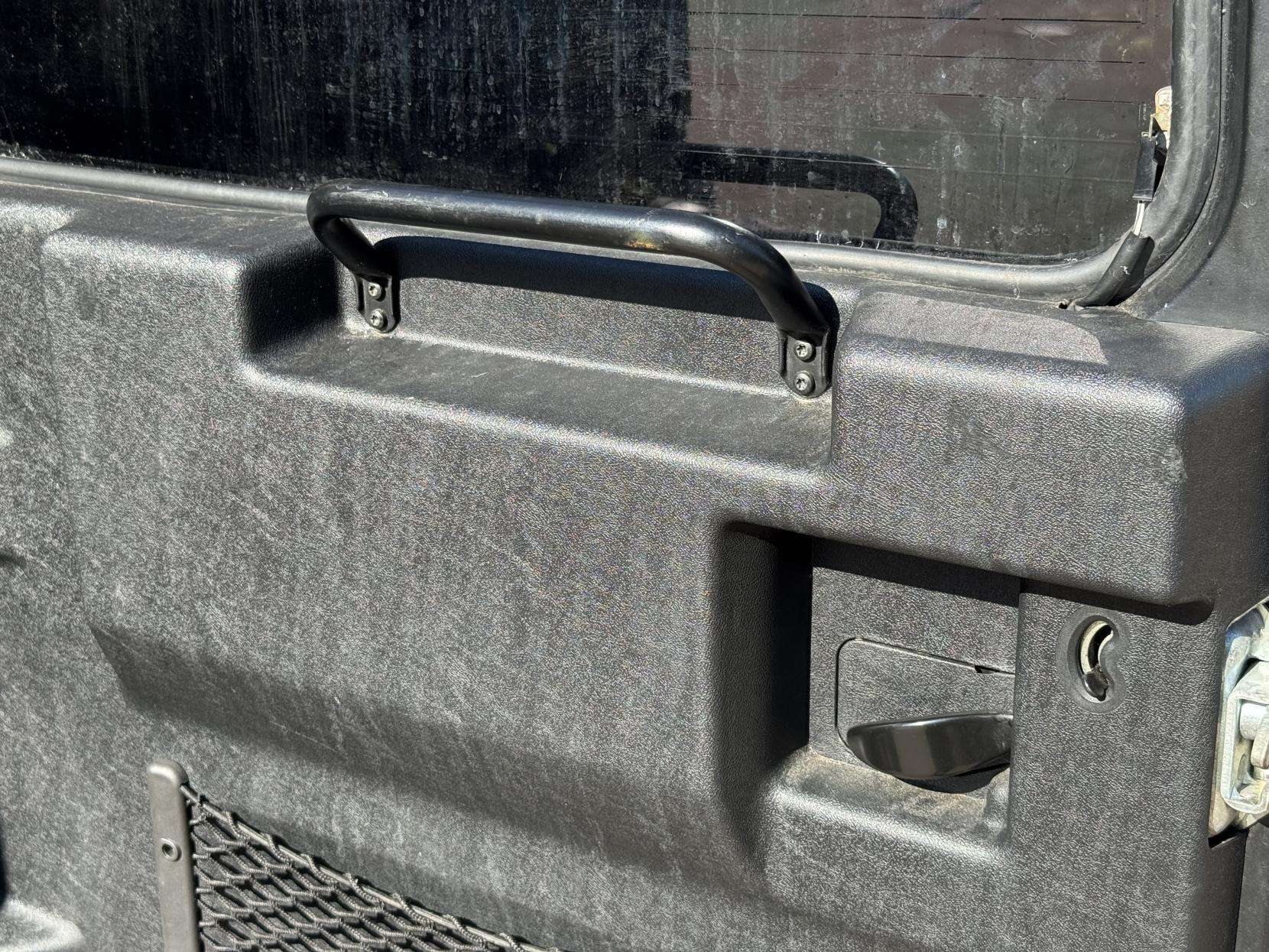 2010 LAND ROVER DEFENDER 90 2010 LAND ROVER DEFENDER 90