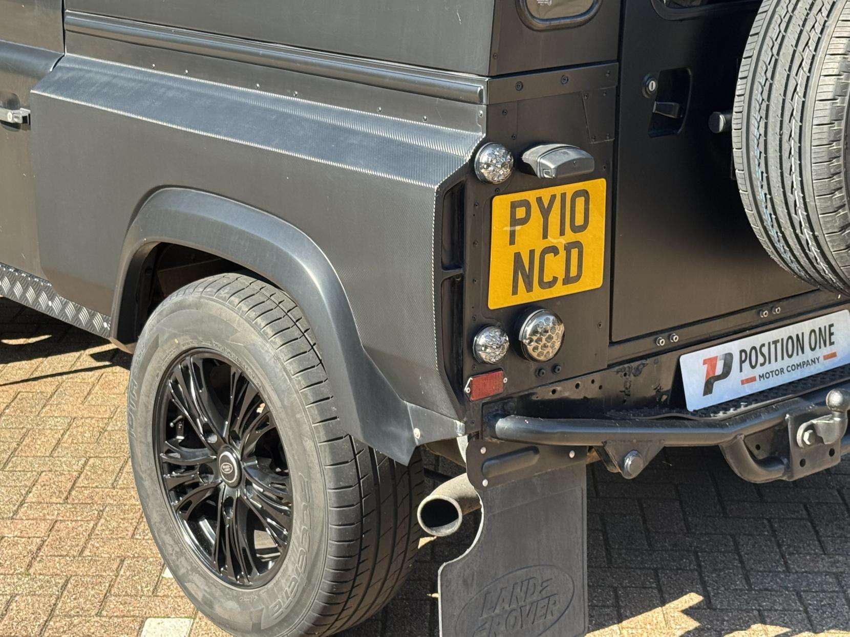 2010 LAND ROVER DEFENDER 90 2010 LAND ROVER DEFENDER 90