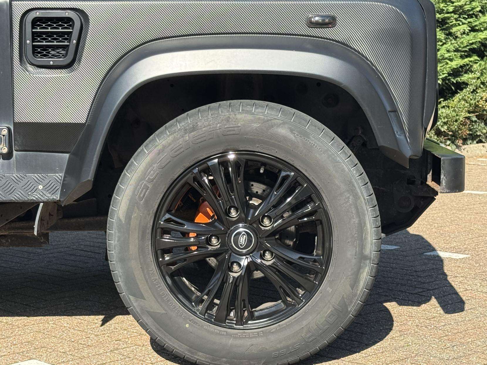 2010 LAND ROVER DEFENDER 90 2010 LAND ROVER DEFENDER 90