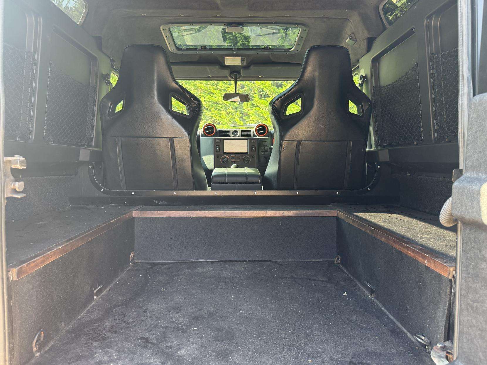 2010 LAND ROVER DEFENDER 90 2010 LAND ROVER DEFENDER 90