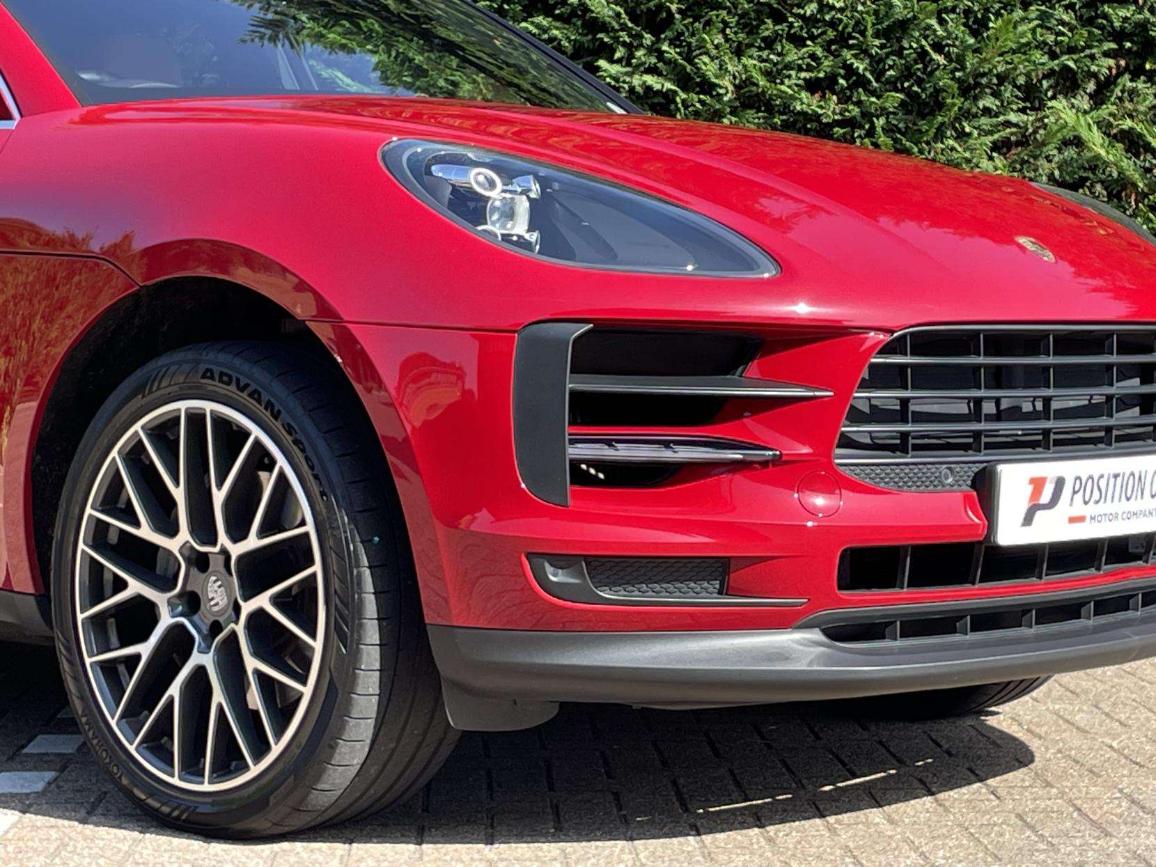 2019 PORSCHE MACAN 2019 PORSCHE MACAN