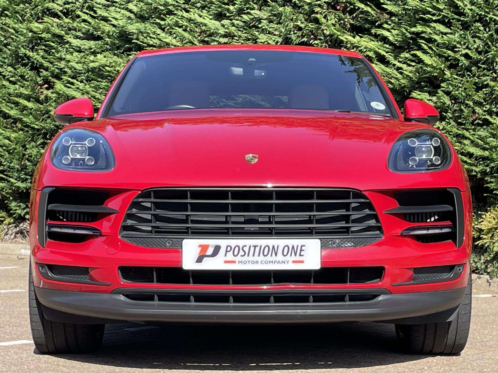 2019 PORSCHE MACAN 2019 PORSCHE MACAN