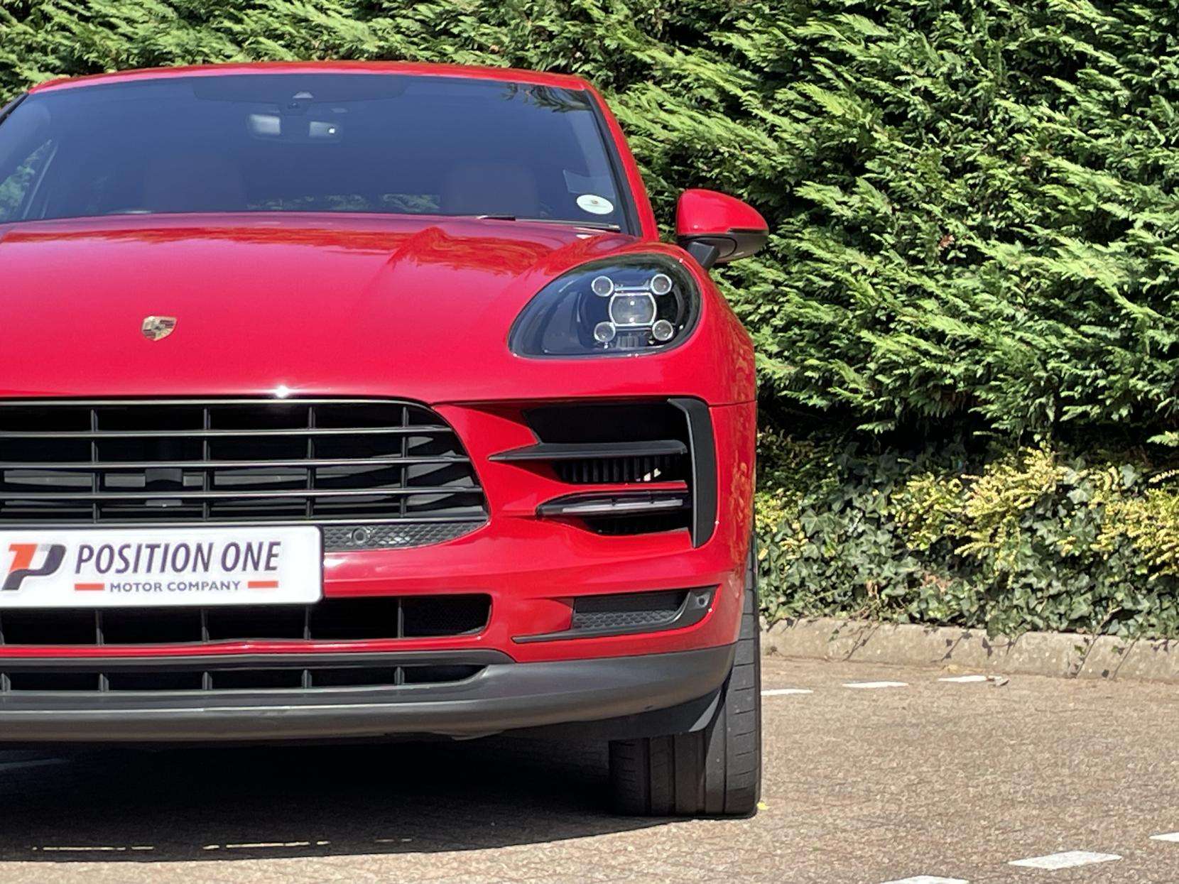 2019 PORSCHE MACAN 2019 PORSCHE MACAN