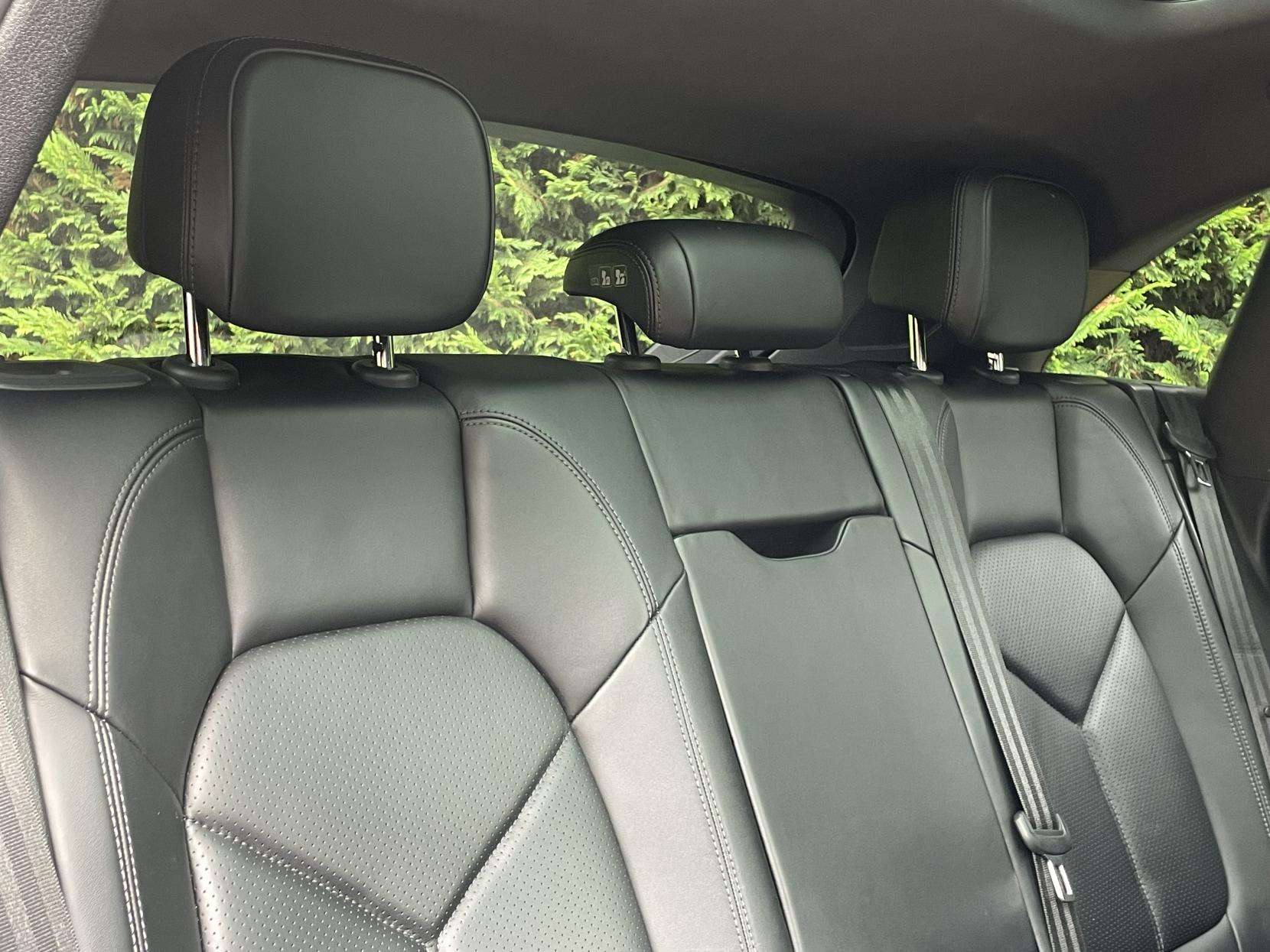 2018 PORSCHE MACAN 2018 PORSCHE MACAN