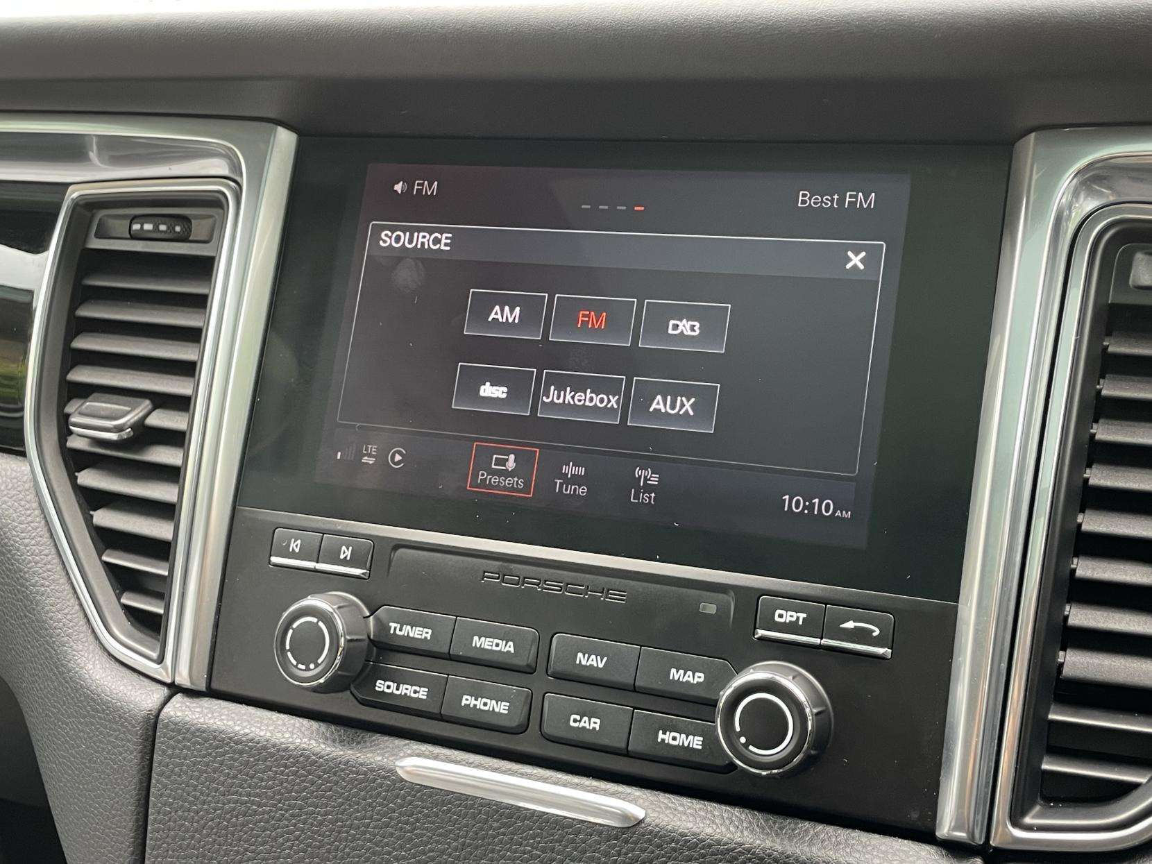 2018 PORSCHE MACAN 2018 PORSCHE MACAN