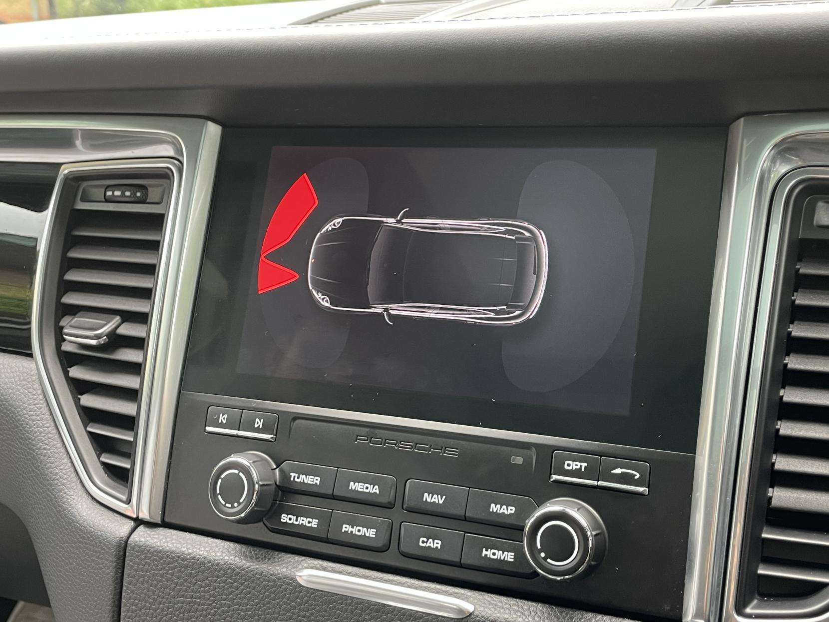 2018 PORSCHE MACAN 2018 PORSCHE MACAN