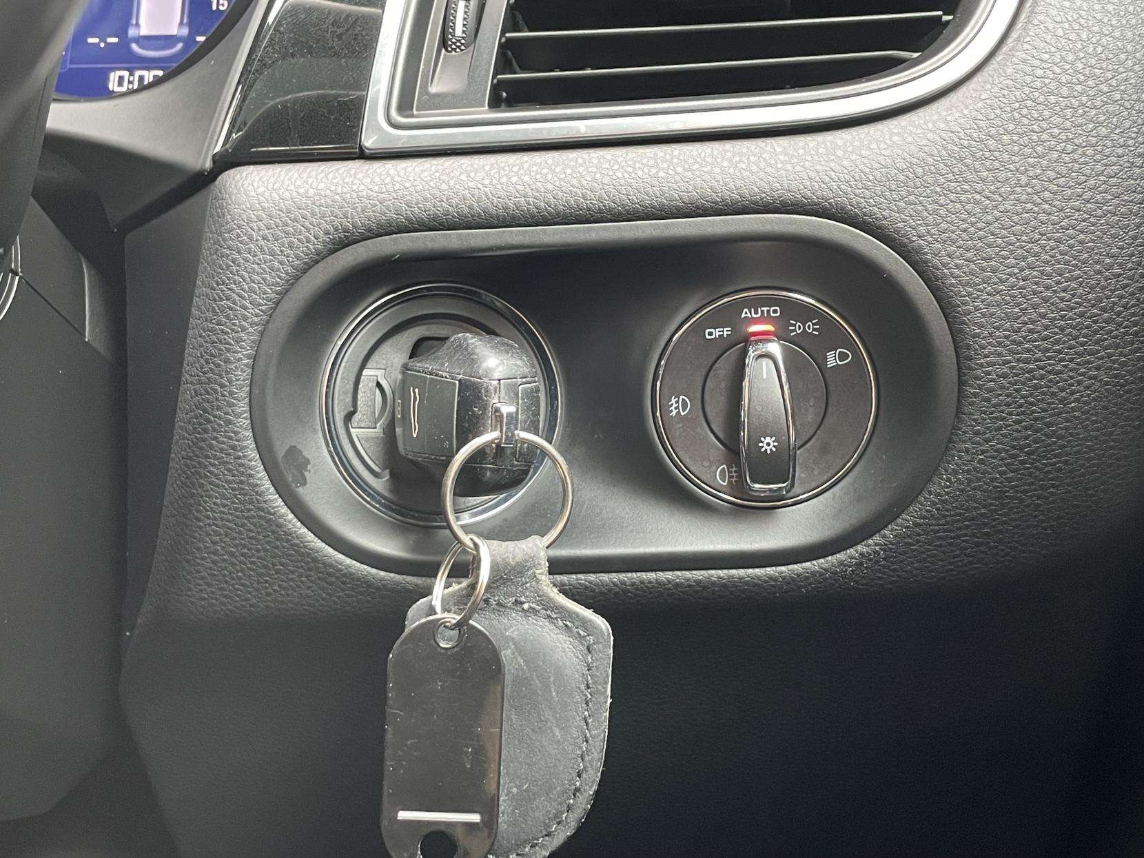 2018 PORSCHE MACAN 2018 PORSCHE MACAN