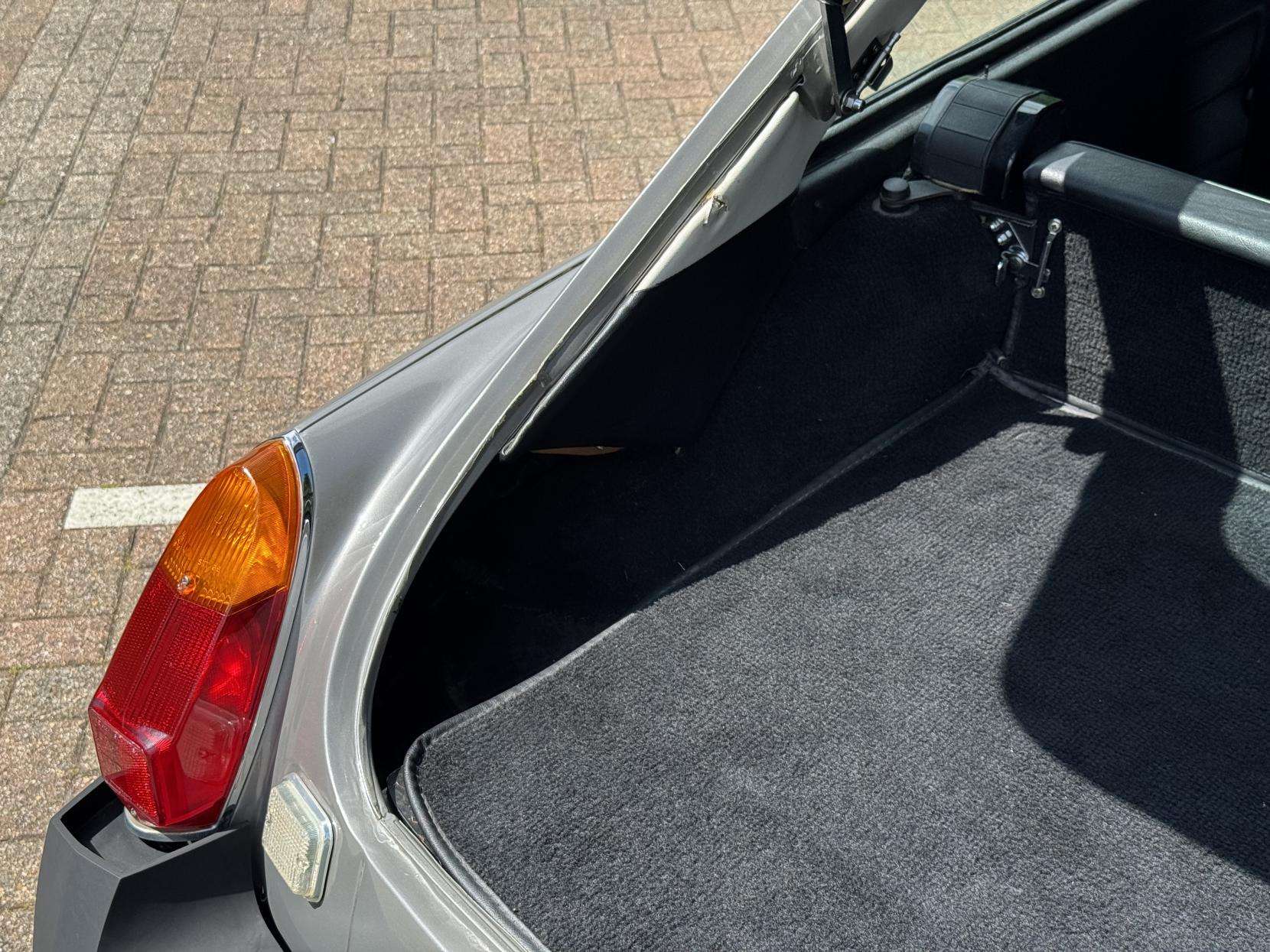 1981 MG MGB GT 1981 MG MGB GT