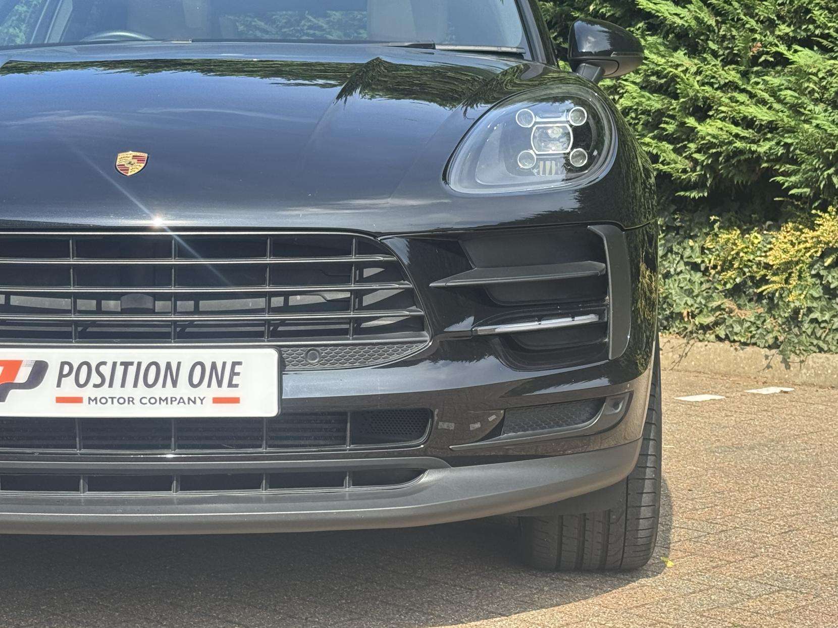 2020 PORSCHE MACAN 2020 PORSCHE MACAN