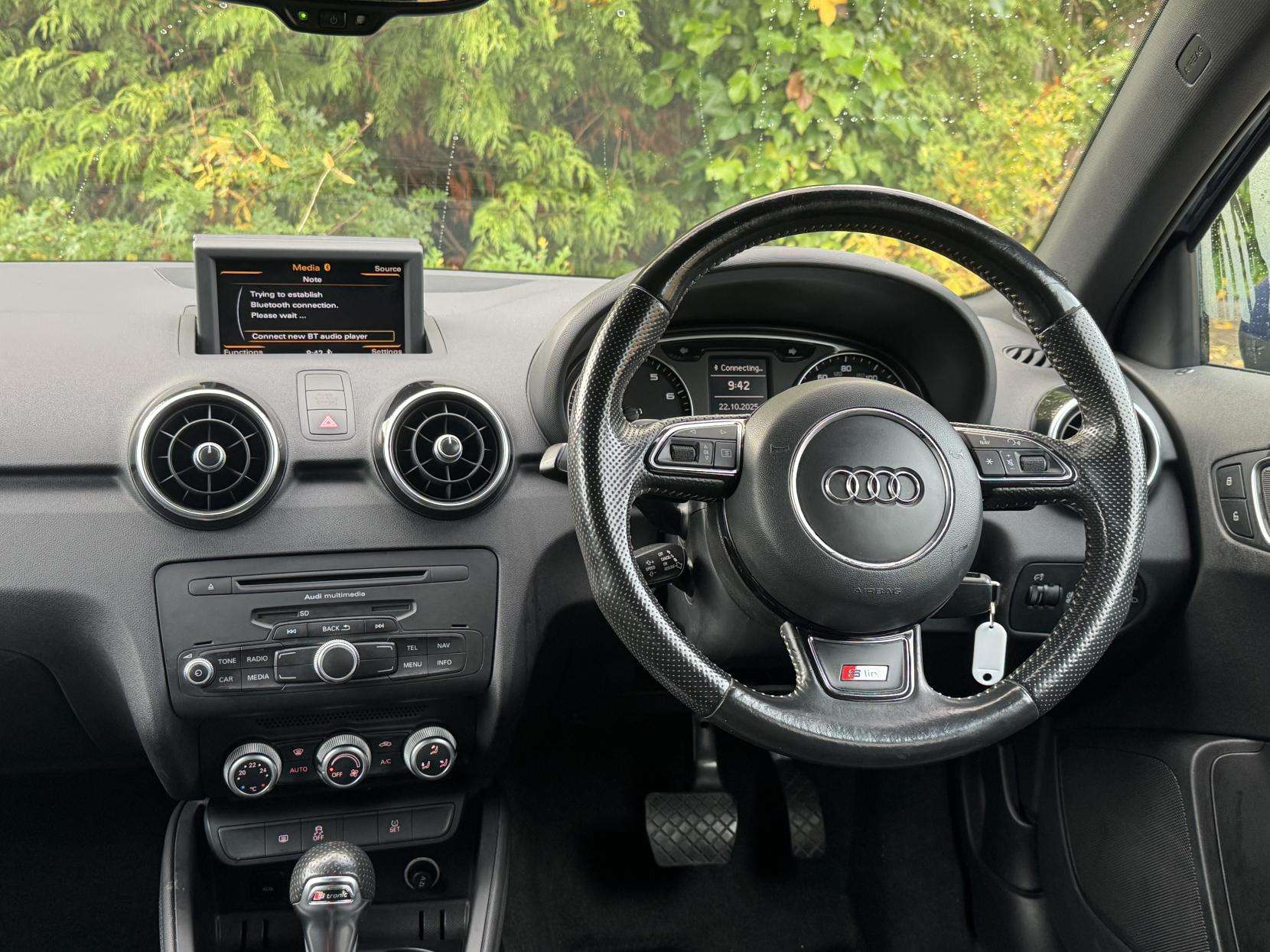 2014 AUDI A1 2014 AUDI A1
