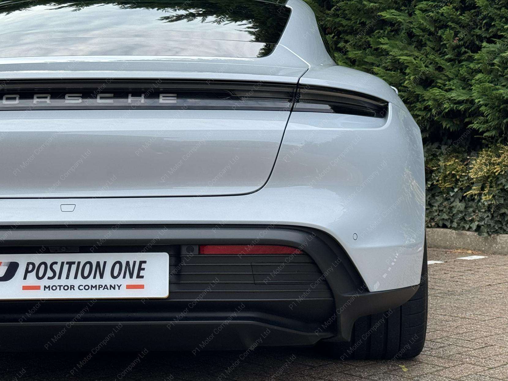 2023 PORSCHE TAYCAN 2023 PORSCHE TAYCAN