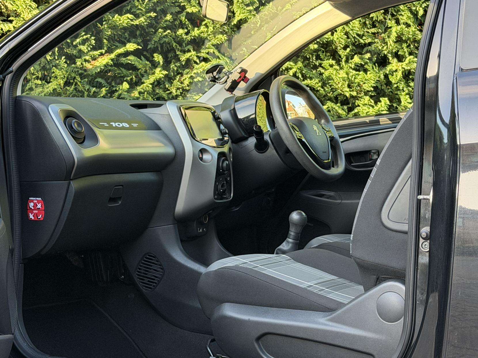 2016 PEUGEOT 108 2016 PEUGEOT 108