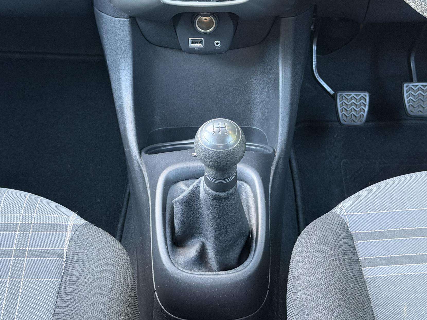 2016 PEUGEOT 108 2016 PEUGEOT 108