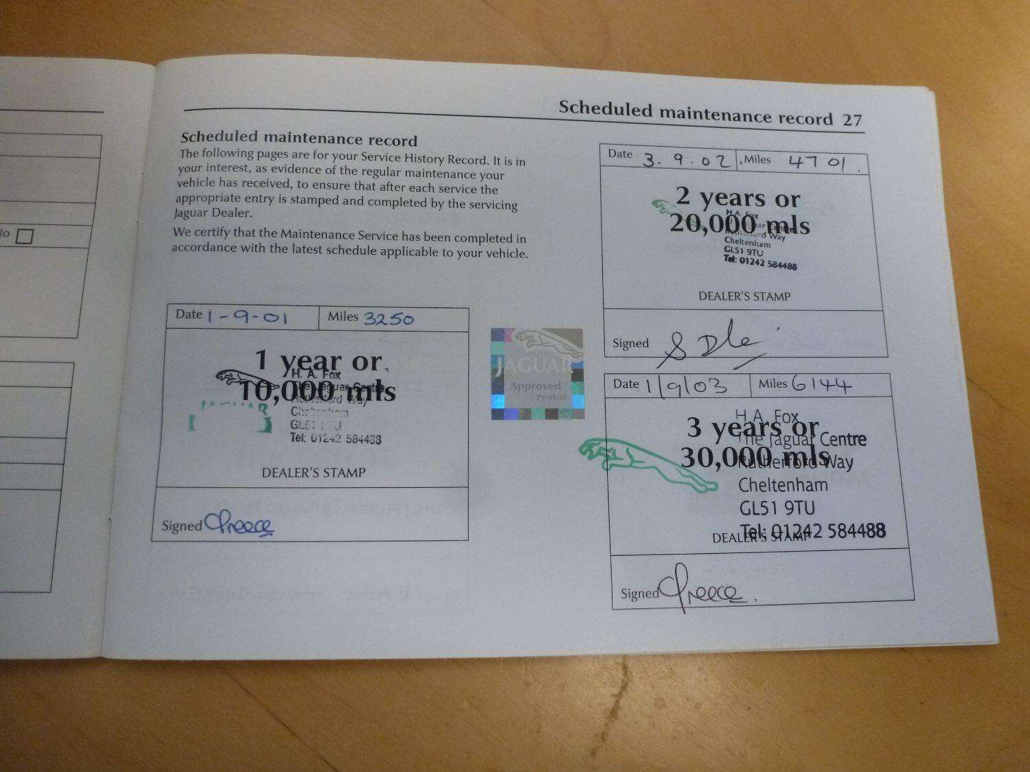 2000 JAGUAR XK8 2000 JAGUAR XK8
