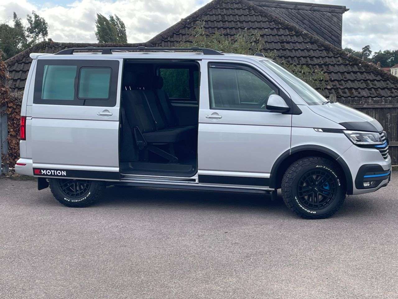 2021 VOLKSWAGEN TRANSPORTER T32 TDI KOMBI HIGHLINE 4 MOTION 2021 VOLKSWAGEN TRANSPORTER T32 TDI KOMBI HIGHLINE 4 MOTION