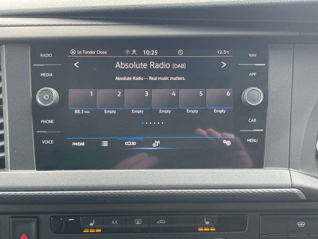 2021 VOLKSWAGEN TRANSPORTER T32 TDI KOMBI HIGHLINE 4 MOTION 2021 VOLKSWAGEN TRANSPORTER T32 TDI KOMBI HIGHLINE 4 MOTION