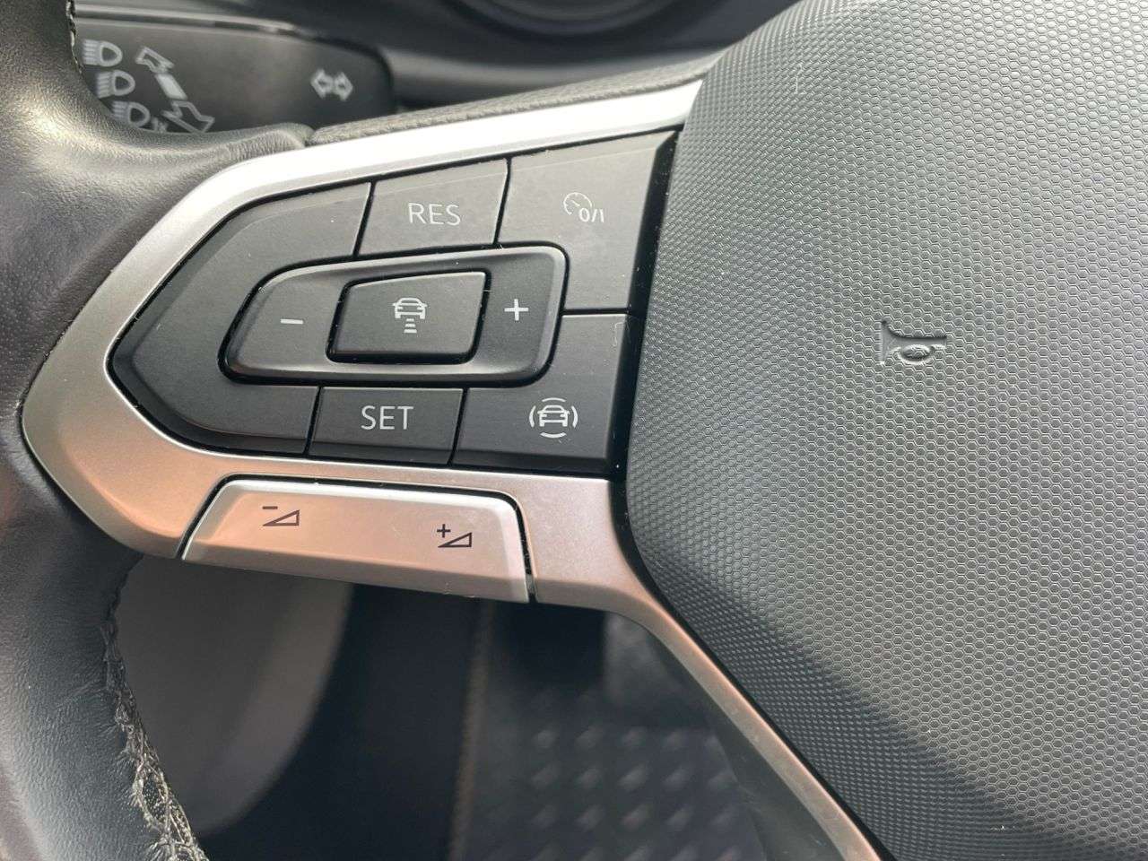 2021 VOLKSWAGEN TRANSPORTER T32 TDI KOMBI HIGHLINE 4 MOTION 2021 VOLKSWAGEN TRANSPORTER T32 TDI KOMBI HIGHLINE 4 MOTION