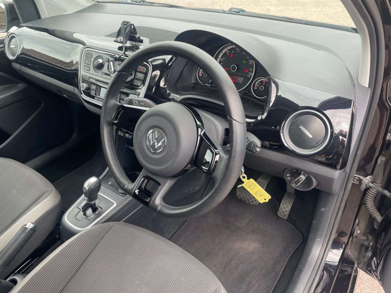 2014 VOLKSWAGEN UP! 2014 VOLKSWAGEN UP!