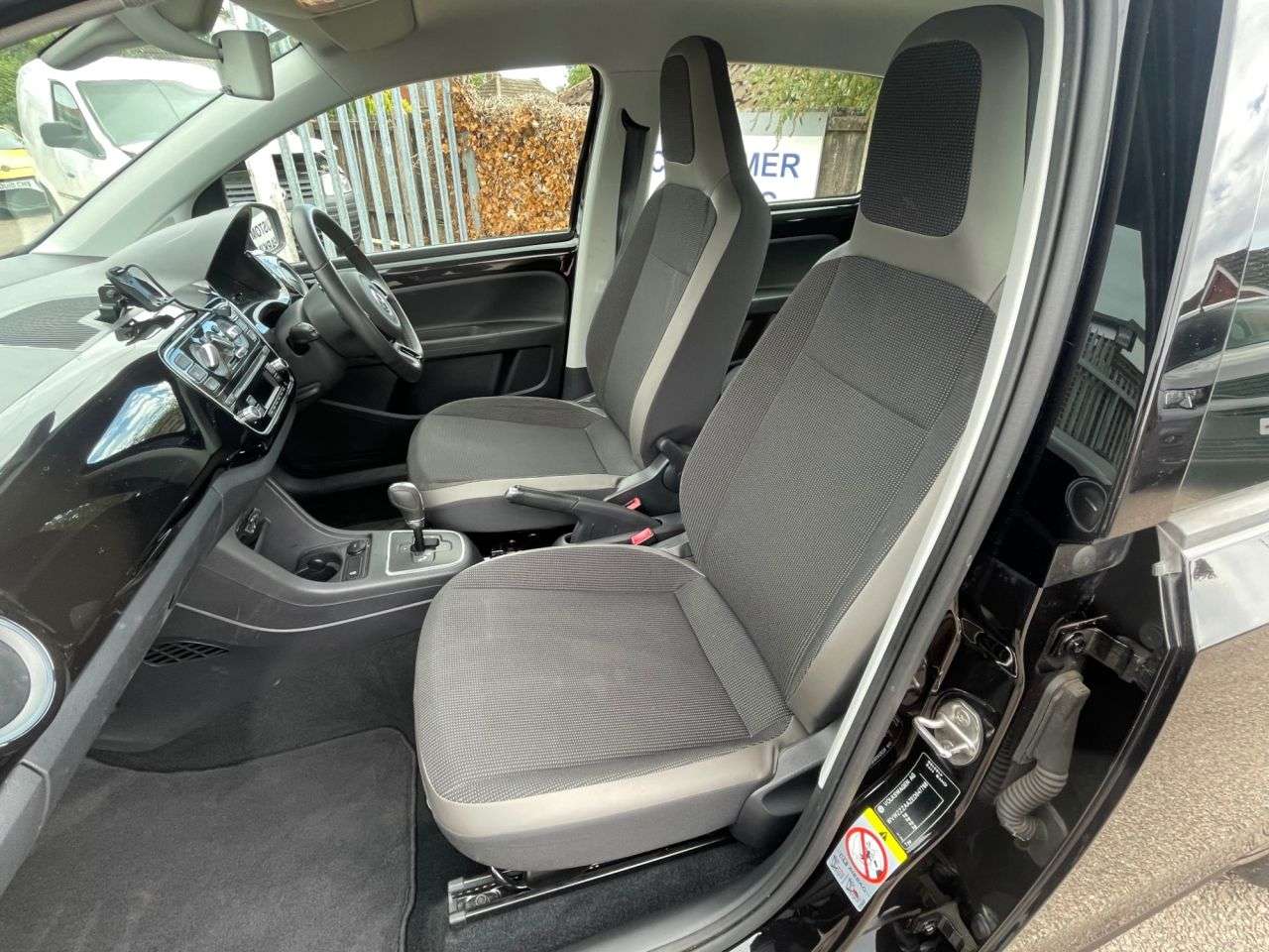 2014 VOLKSWAGEN UP! 2014 VOLKSWAGEN UP!