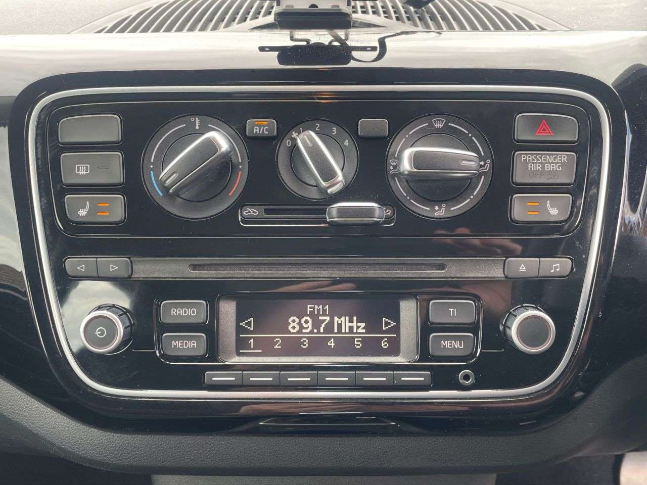 2014 VOLKSWAGEN UP! 2014 VOLKSWAGEN UP!