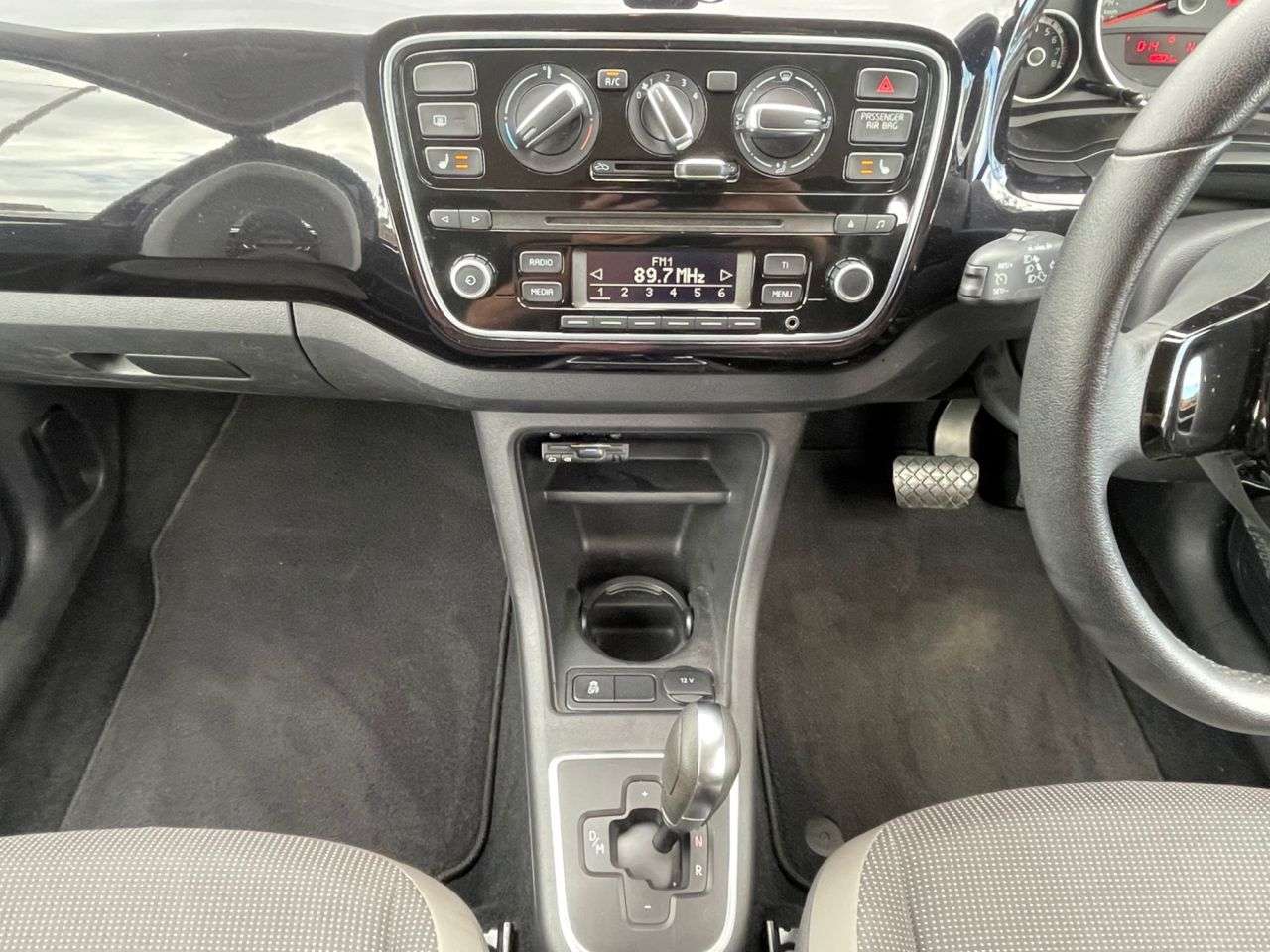 2014 VOLKSWAGEN UP! 2014 VOLKSWAGEN UP!