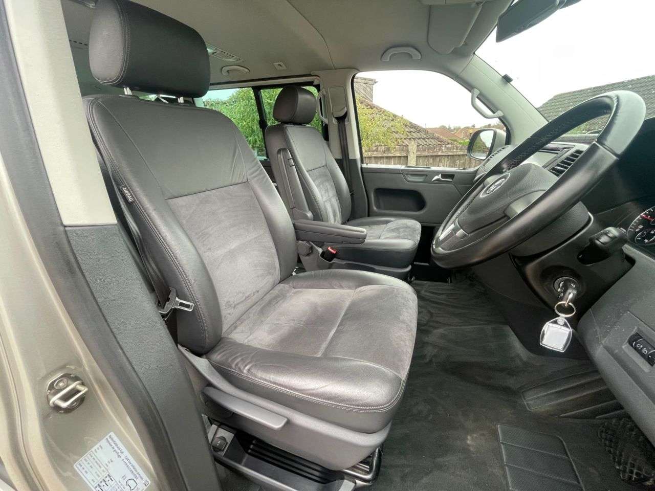 2013 VOLKSWAGEN CARAVELLE 2013 VOLKSWAGEN CARAVELLE