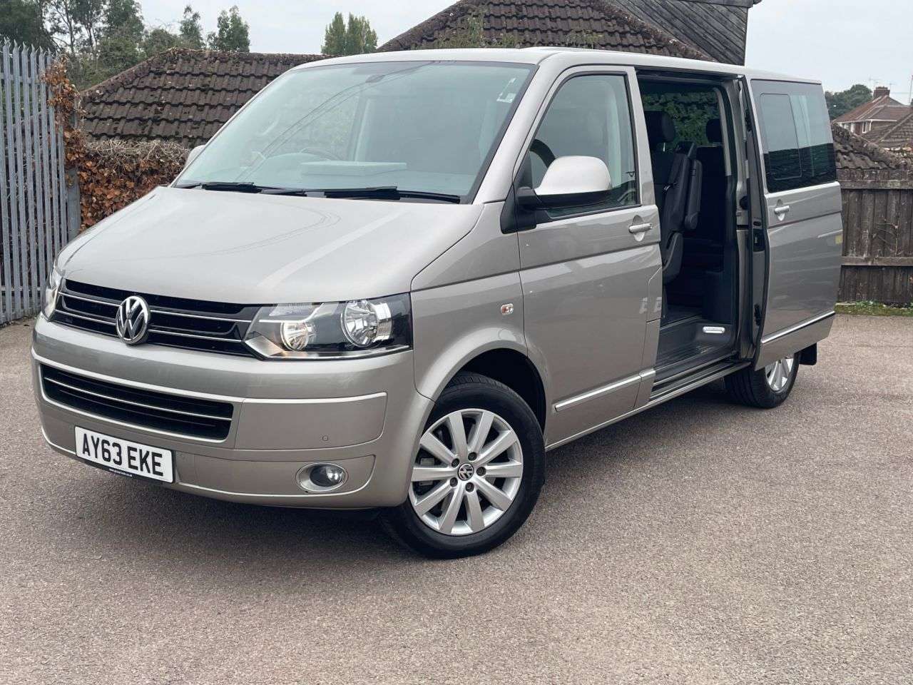 2013 VOLKSWAGEN CARAVELLE 2013 VOLKSWAGEN CARAVELLE