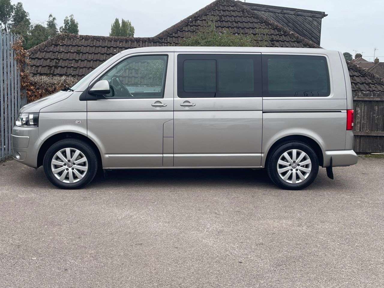 2013 VOLKSWAGEN CARAVELLE 2013 VOLKSWAGEN CARAVELLE