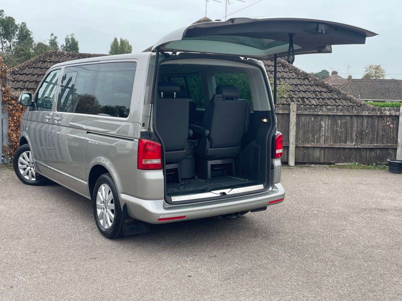 2013 VOLKSWAGEN CARAVELLE 2013 VOLKSWAGEN CARAVELLE