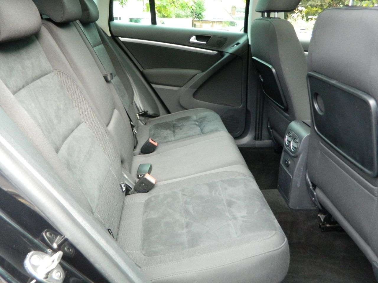 2015 VOLKSWAGEN TIGUAN 2015 VOLKSWAGEN TIGUAN