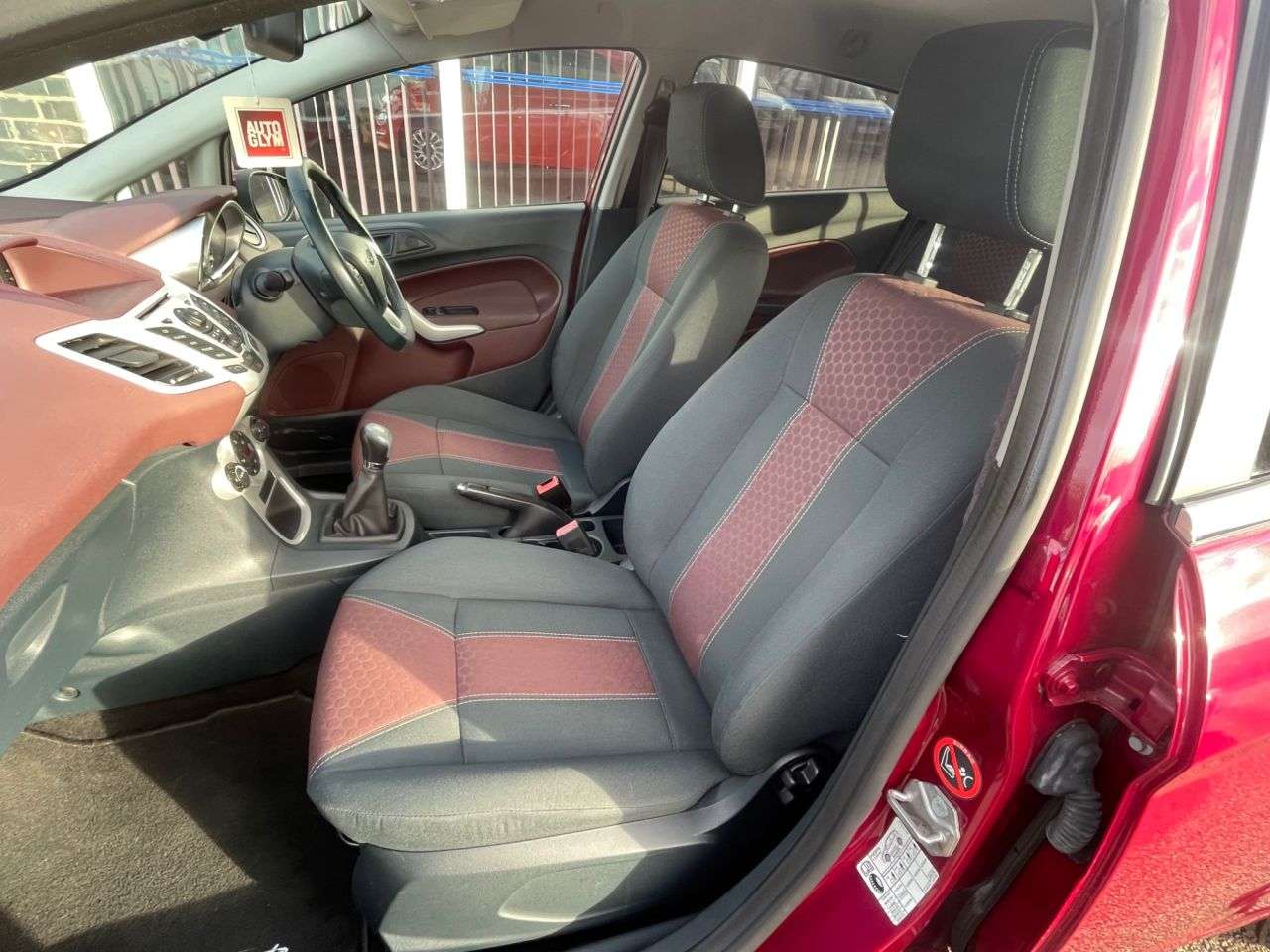 2010 FORD FIESTA 2010 FORD FIESTA