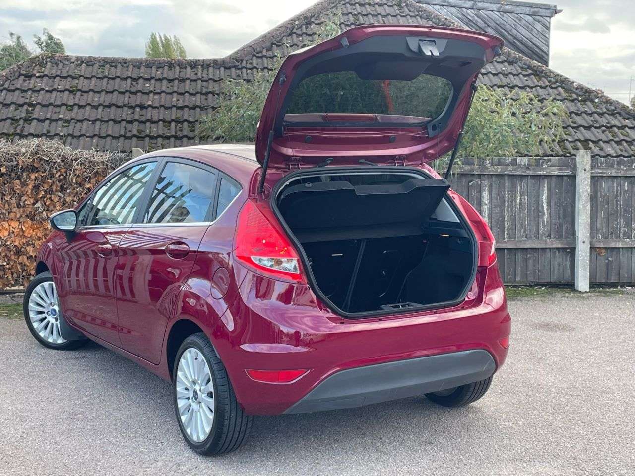 2010 FORD FIESTA 2010 FORD FIESTA