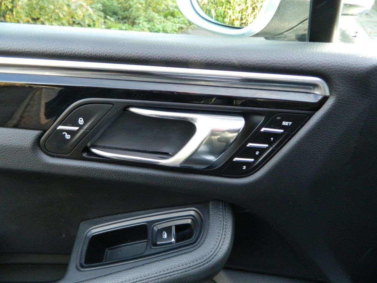 2014 PORSCHE MACAN 2014 PORSCHE MACAN